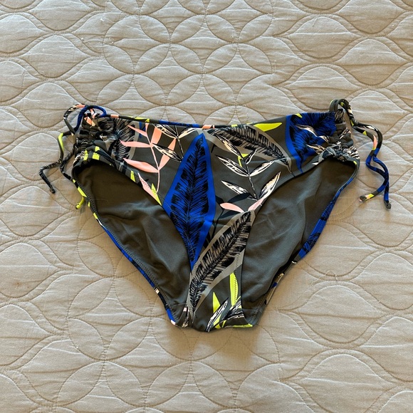 Athleta Tropical Print Tankini Set - Picture 6 of 8